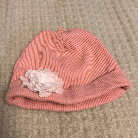 Lot of 3 infant hats/bow . Kate Quinn. Nicole Miller. NB and Size S - Picture 3 of 6